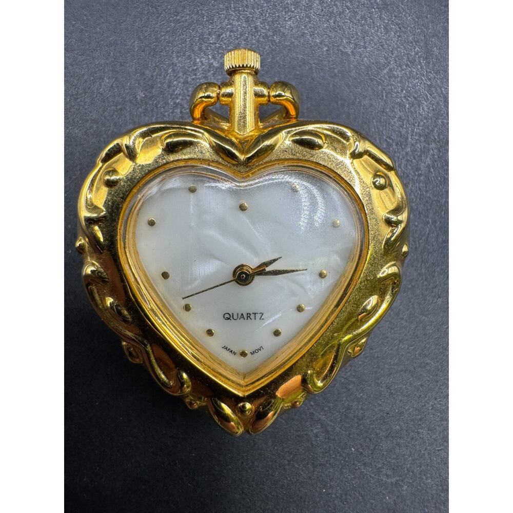 Vintage Avon Heart Pendant Quartz Movement Japan Watch Gold Tone MOP Dial
